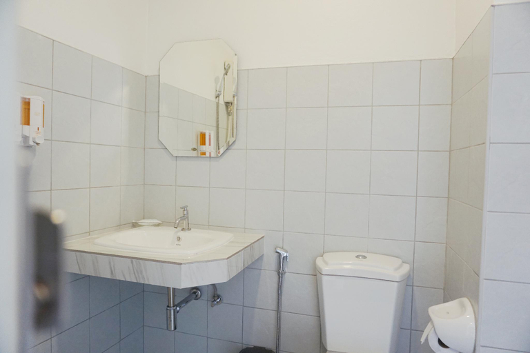 Bathroom 4, Pensiri House, Phuket Island