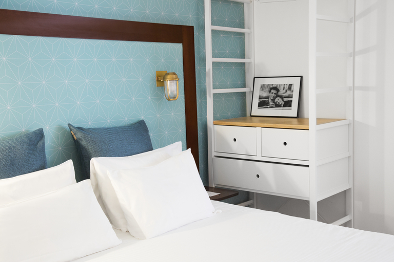Bedroom 2, The Playce by HappyCulture, Paris