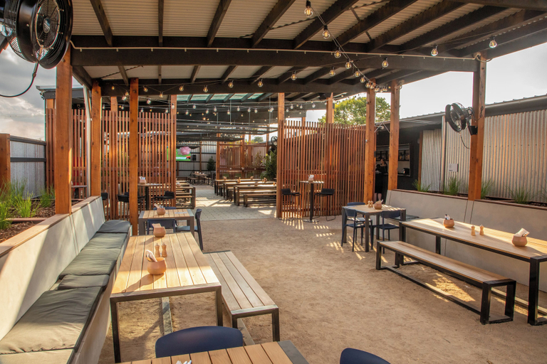 Food & Drinks 2, Terminus Hotel Yarrawonga, Moira - East