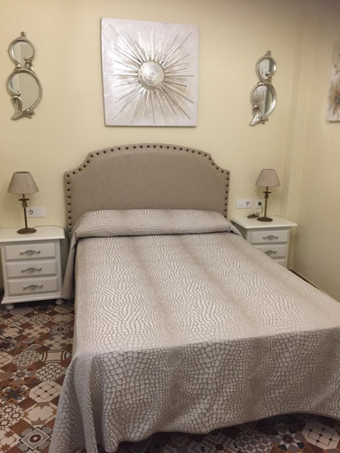 Bedroom 2, Hostal Lojo, Cádiz