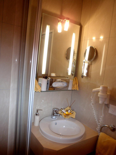 Bathroom 5, Garni Belmont, Obwalden