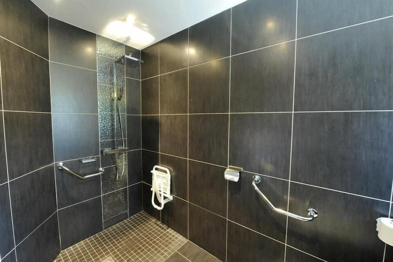 Bathroom 3, Hotel La Chaumiere, Jura