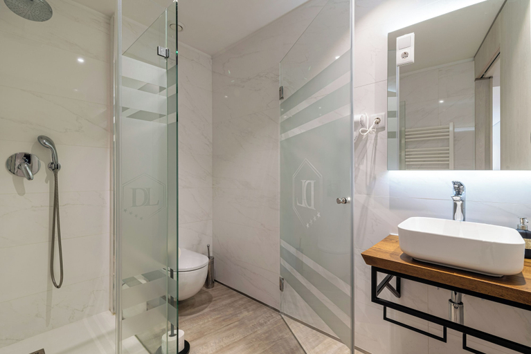 Bathroom, Smartr Porto Gaia & Spa, Vila Nova de Gaia