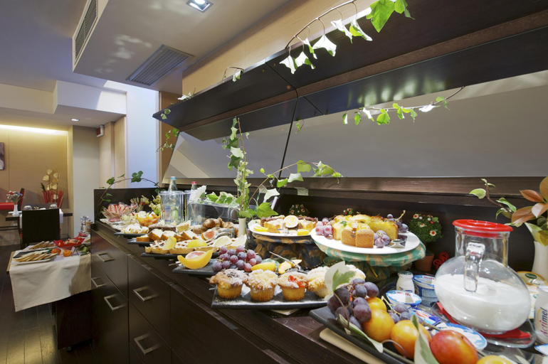 Food & Drinks 5, UNA HOTELS Villa dei Platani Foligno , Perugia