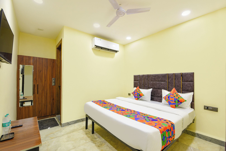 Bedroom 3, Fabhotel Yash Residency, Delhi