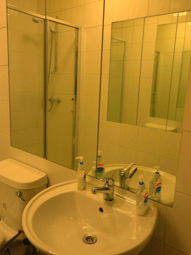 Bathroom 4, City View Hotel, London