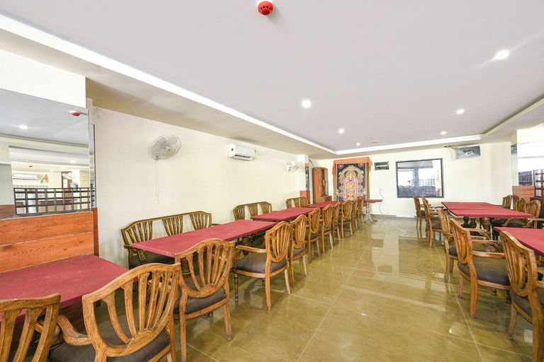 Food & Drinks 3, Fabhotel Hc Mount View, Sahibzada Ajit Singh Nagar