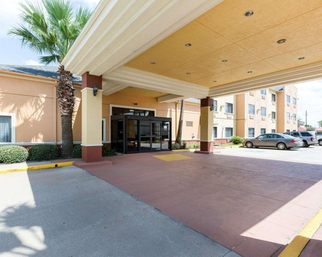 Exterior & Views 1, Quality Suites Houston NW Cy-Fair, Houston