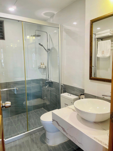 Bathroom, Hana Premier Apartment Da Nang, Da Nang