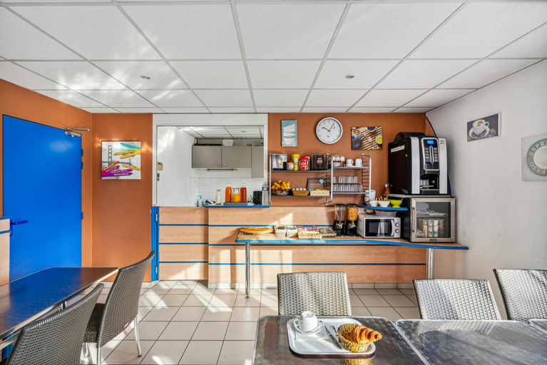 Food & Drinks 4, Hotel AKENA Chateaurenard - Parc des Expositions Avignon, Bouches-du-Rhône
