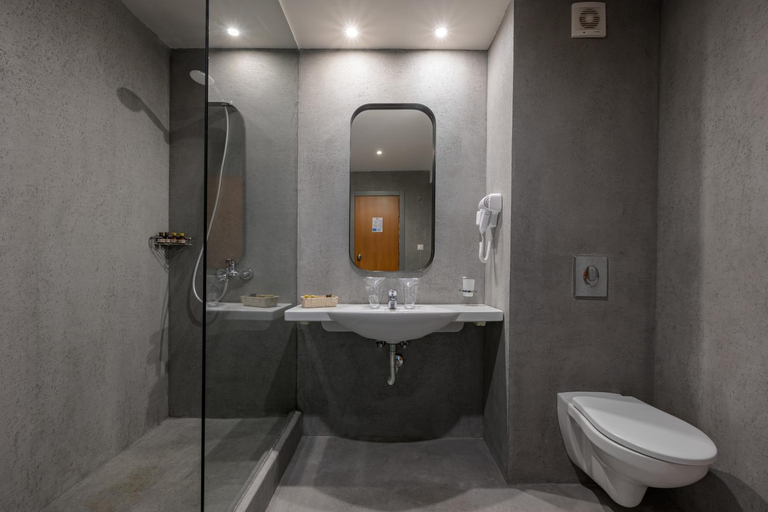 Bathroom 5, Kristal Hotel - All inclusive - Fully renovated, Varna