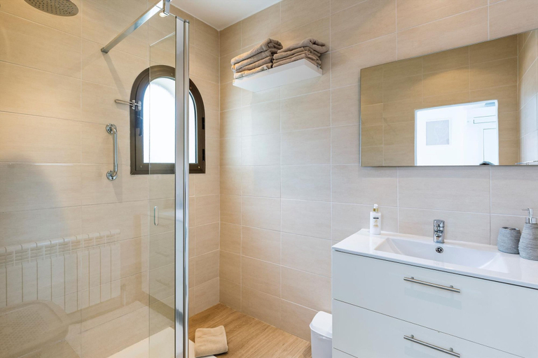 Room 4, Rijos in J vea With 3 Bedrooms and 3 Bathrooms, Alicante