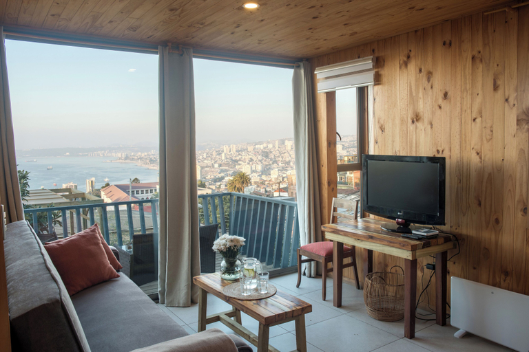 Room 4, Hotel Faro Azul, Valparaíso
