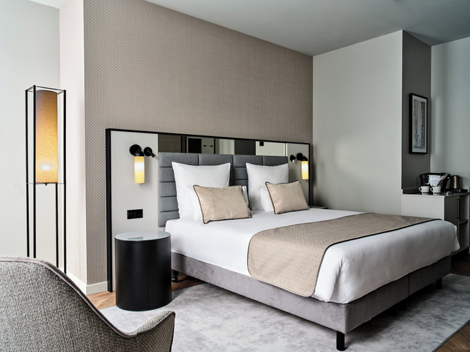 Bedroom 2, Leonardo Royal Hotel Warsaw, Warsaw