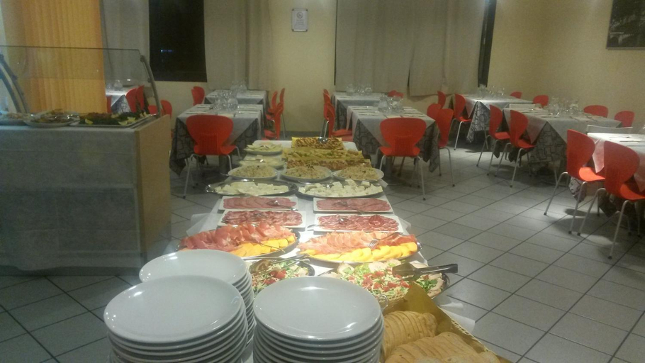 Food & Drinks 4, Cluentum, Macerata