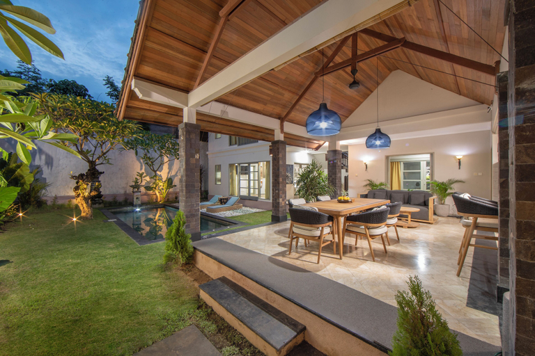 Others 2, Dampati Villas, Denpasar