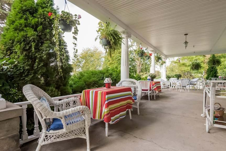 Others 5, Kingsley House Bed & Breakfast - Full Home, Allegan