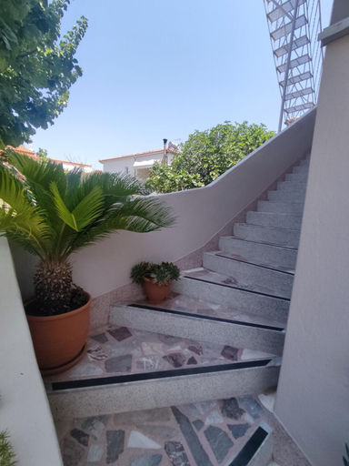 Others 4, Maria Pantermou Rooms, North Aegean