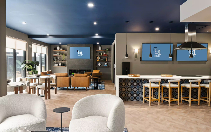 Food & Drinks, 51 South, Westchester
