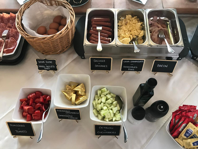Food & Drinks 5, Villa Greta Hotel Rooms & Suites, Messina
