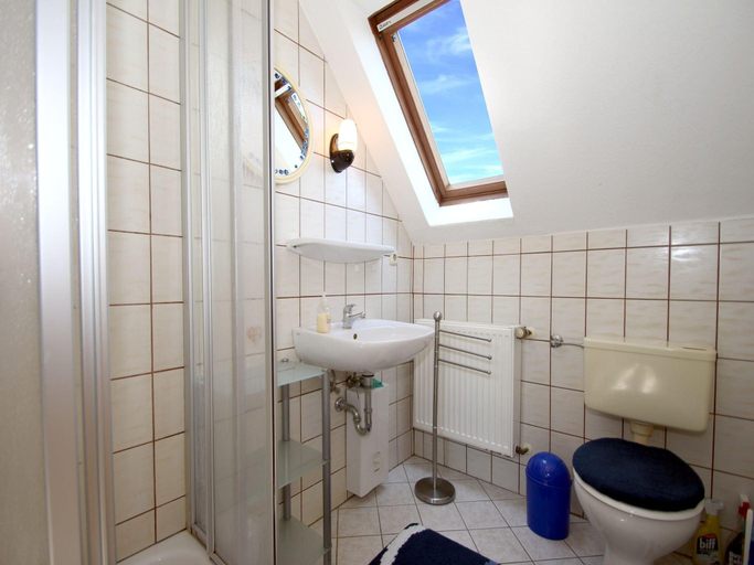 Bathroom 3, Ferienwohnung in Moorhusen, Aurich