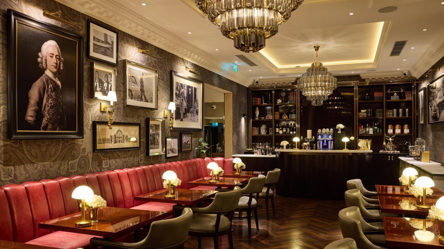 Food & Drinks 4, The Selwyn, Richmond, London