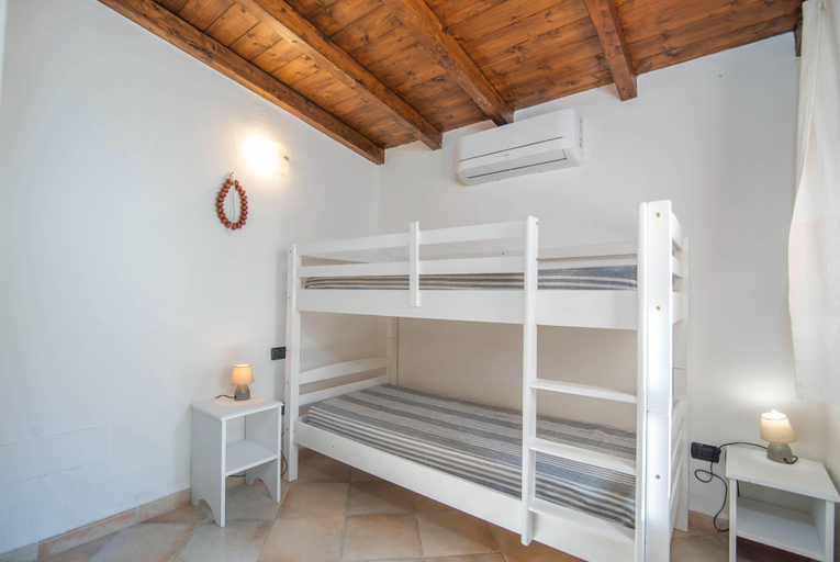 Room 4, Gli Allori in Golfo Aranci, Olbia-Tempio