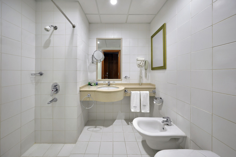 Bathroom 4, Makarem Al Bait Hotel, Makkah