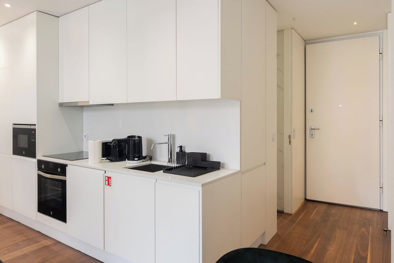 Others 4, The Prestige Apartment 1F, Porto