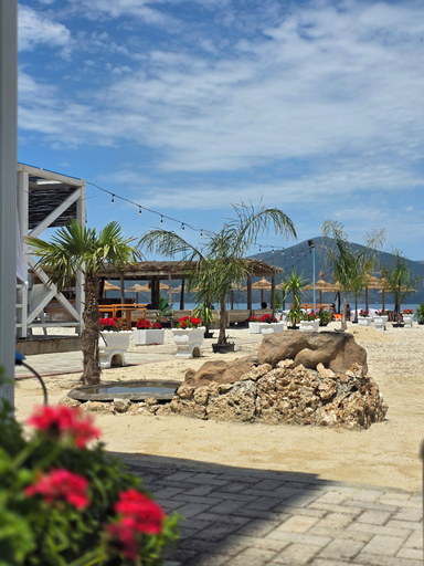 Others 5, Blue Paradise, Vlorës