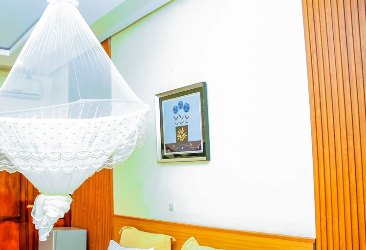 Bedroom 3, Mirton Hotel, Roherero