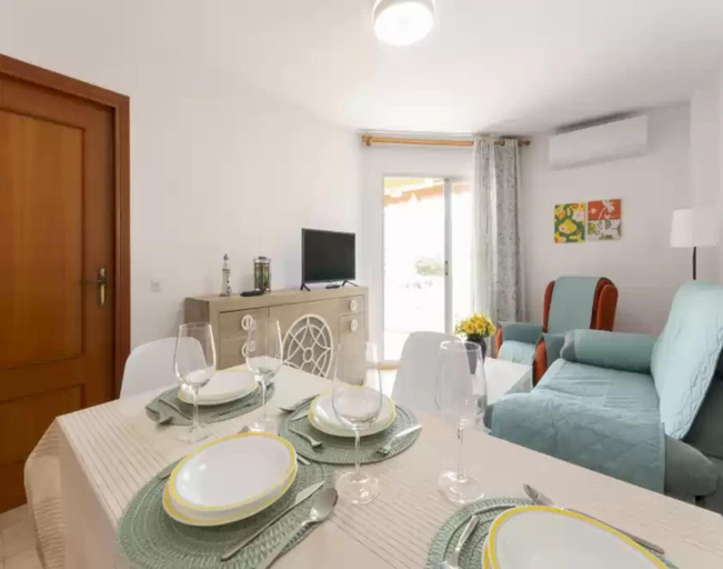 Dining 3, Iris - Apartment In Grau I Platja. Free Wifi, Valencia
