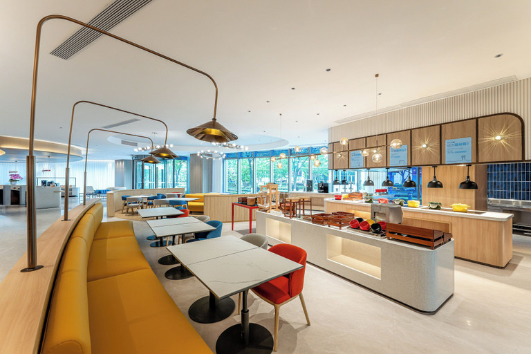 Food & Drinks 5, Holiday Inn Express SHANGHAI HONGQIAO CBD by IHG, Shanghai