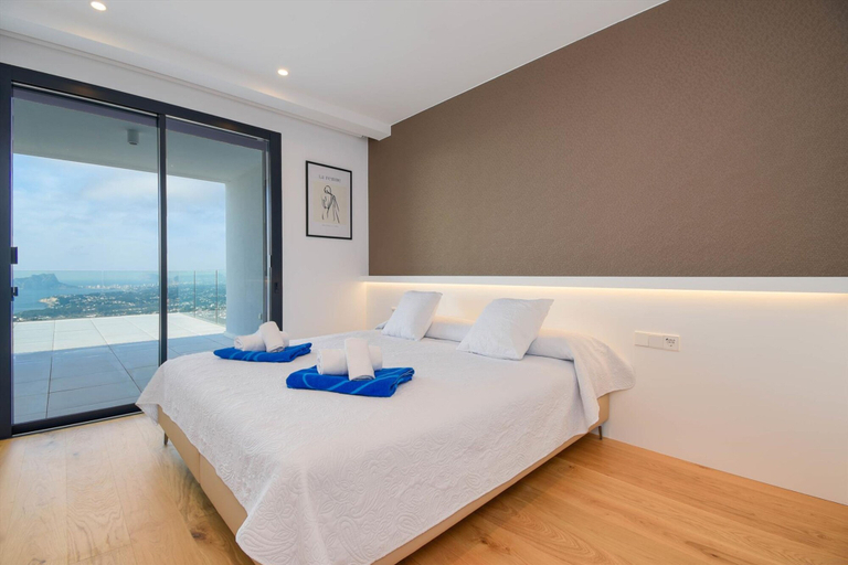 Room 2, Villa Madi in Cumbre del Sol, Alicante