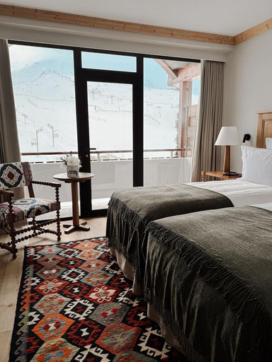 Others 5, Alpes Hotel du Pralong, Savoie