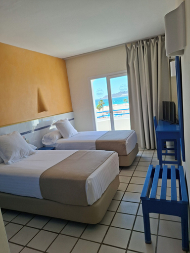 Bedroom 3, Hotel Playa Bocaina, Almería