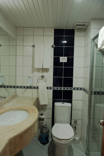 Bathroom 5, Belpoint Beach Hotel, Antalya