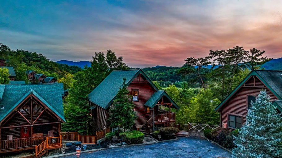 Exterior 2, Amazing Views w Gameroom Hot Tub Pool, Sevier