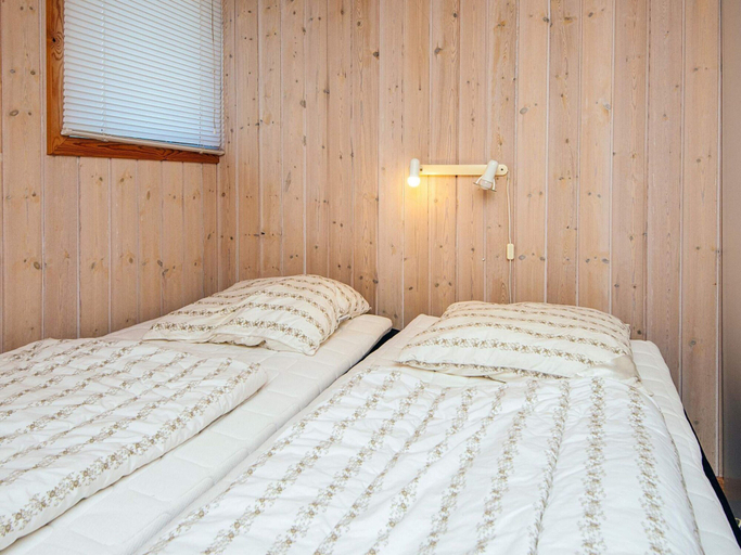 Bedroom 2, Child Friendly Holiday Home in Fanø near Sea, Fanø