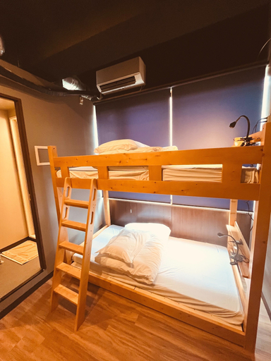 Bedroom 5, Mikami Asakusabashi Hotel, Taitō