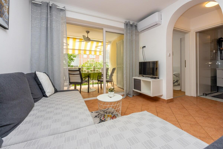 Bedroom 2, Tami, Crikvenica