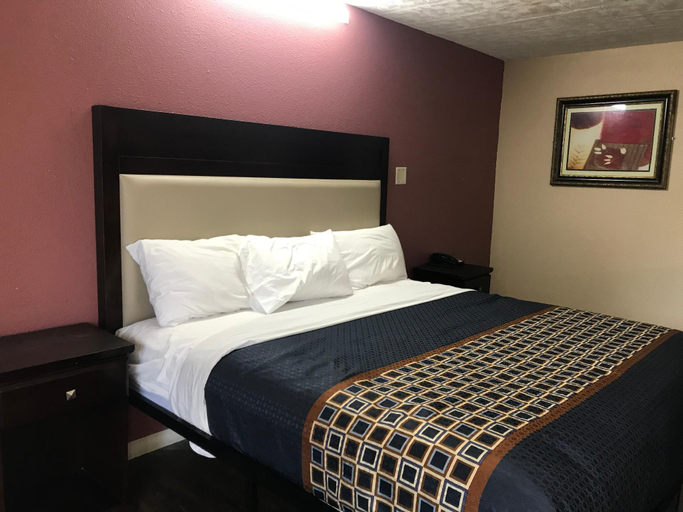 Bedroom 2, Express Inn, Lafayette