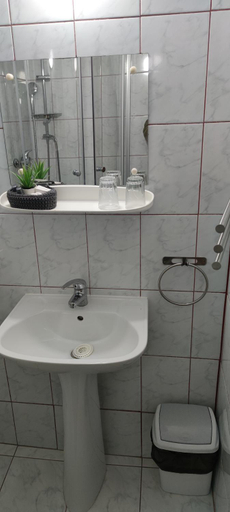 Bathroom 3, Hotel Zimbru, Cluj-napoca