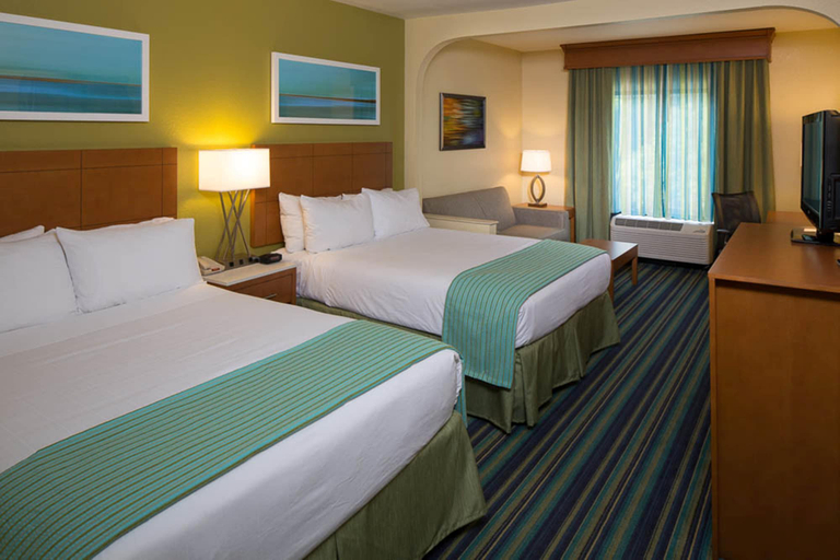 Bedroom 3, Holiday Inn Express CLERMONT by IHG, Lake