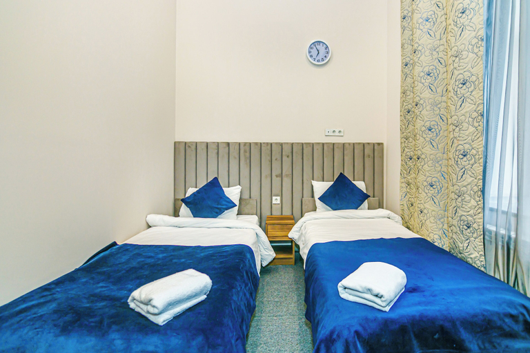 Bedroom 2, Bristol Hotel, Baku