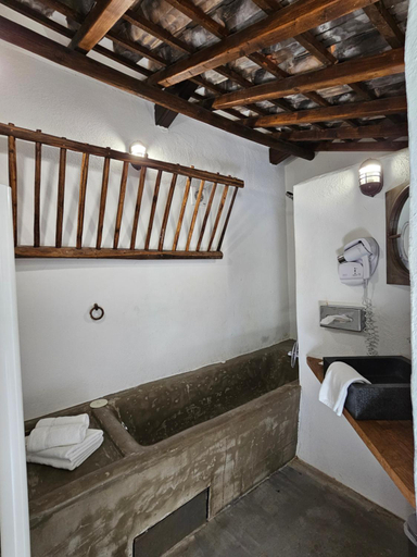 Bedroom 3, Mas De Calabrun, Bouches-du-Rhône