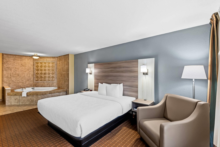 Bedroom 4, Quality Inn Fort Dodge, Webster