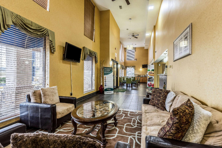 Public Area 2, Quality Inn Rolla, Phelps