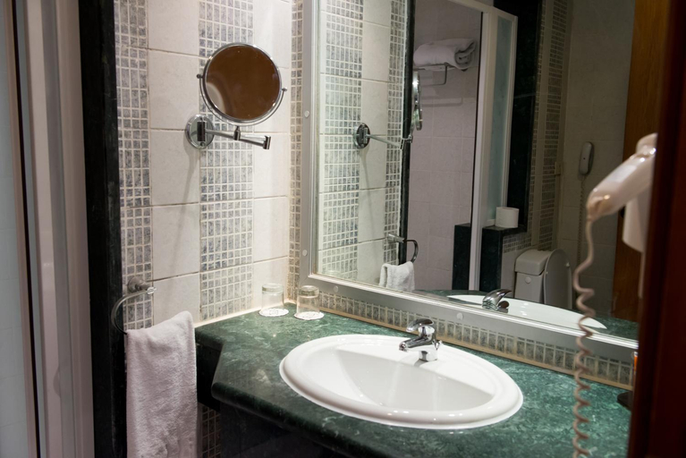 Bathroom 5, Swiss Inn Plaza, Unorganized in Al Jizah