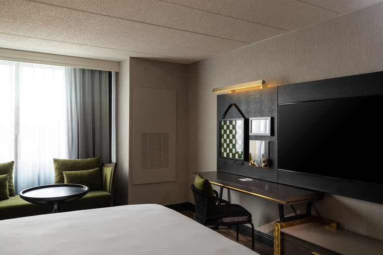 Bedroom 3, Renaissance Chicago North Shore Hotel, Cook